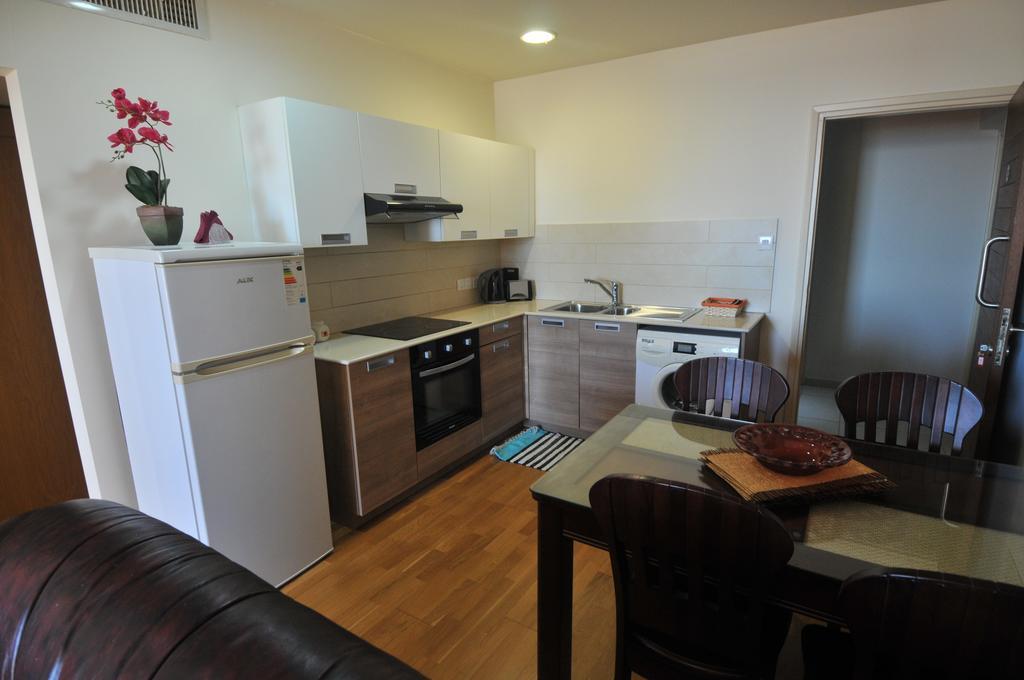Ithaki Phinikoudes Apartment No. 202 Larnaka Zimmer foto