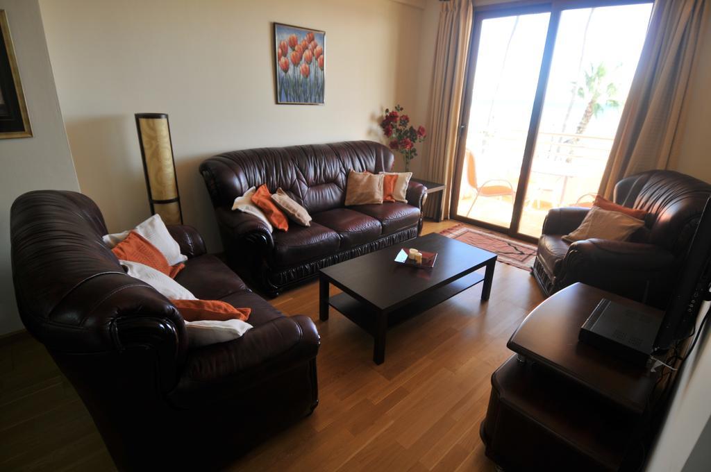 Ithaki Phinikoudes Apartment No. 202 Larnaka Zimmer foto