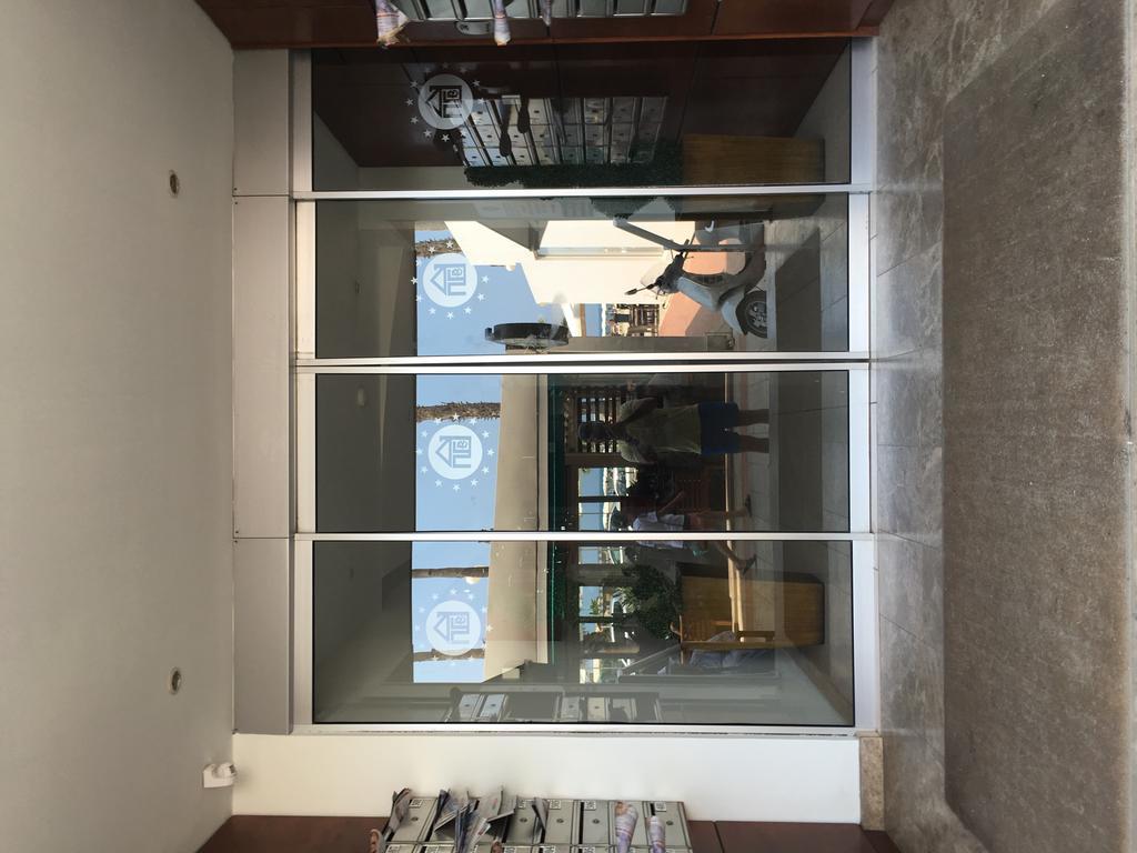 Ithaki Phinikoudes Apartment No. 202 Larnaka Exterior foto